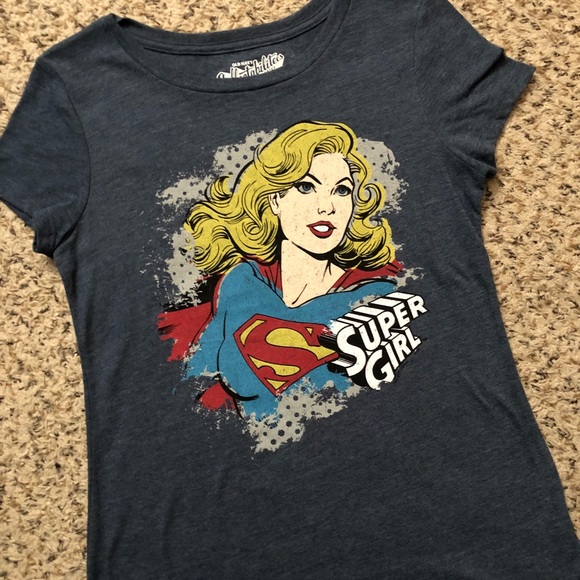 Old Navy Tops - Supergirl Licensed Tee (Medium)